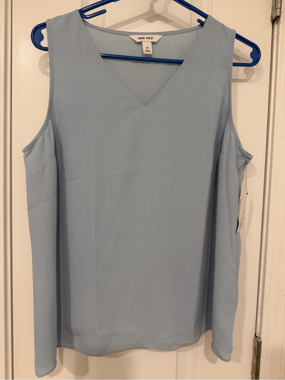 NWT Nine West Light Blue V-Neck Sleeveless Blouse